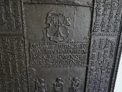 Beringhausen St. Markus Grabplatte, Detail