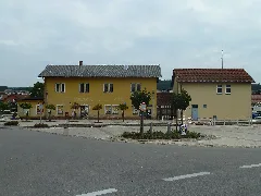 Bfmaxhüttehaidhofvorplatz