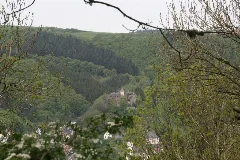 Blick Auf Burg Neuerburg By Niederkasseler Panoramio