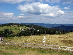 Blick Von Der Kandelpyramide Auf Parkplatz Mit Kandelrasthaus Und Kandelkapelle