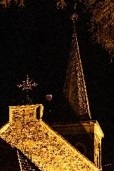 Blood Moon Over Erlöserkirche (45927302125)