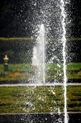 Brühl Schlösser Augustusburg Und Falkenlust Garten Mit Brunnen 001