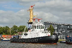 Brunsbüttel, Schlepper Parat Nik 2680