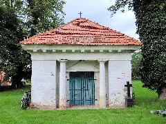 Buchholz Kirche Mausoleum 2011 08 17