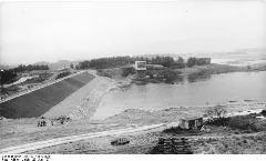 Bundesarchiv Bild 183 N0627 008, Brauchwassertalsperre Bautzen, Probestau