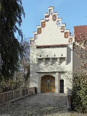 Burg Grünwald, Eingang, 2
