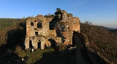 Burg Neuscharfeneck Innenhof01 2008 12 26