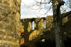 Burg Staufeneck Bergfried