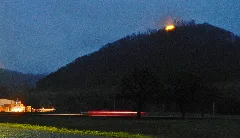 Burgruine Hiltenburg In Bad Ditzenbach Und Links Das Kräuterhaus Sanct Bernhard Panoramio