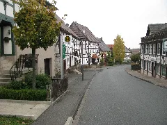 Bushaltestelle Mittelstraße, 1, Landau, Bad Arolsen, Landkreis Waldeck Frankenberg
