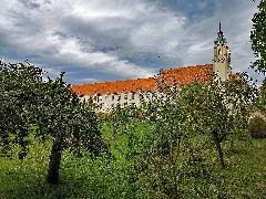 By Allmannshofen Holzen Abbey
