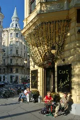 Café Sperl, Front, 2006