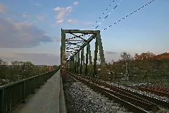 Clp 20140327 0840 Vzg 5851 Sinzinger Eisenbahnbrücke