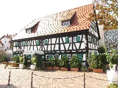 D 63322 Erlengasse 3 5