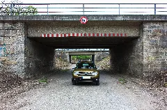 Dacia Duster Urban Explorer In Unterführung