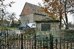 Das Kriegerdenkmal In Wischroda