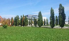 Datbuildingfromsouth