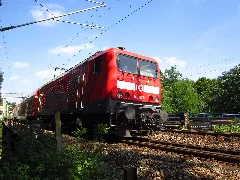 Db 143 828 Mit S2 Nach Pirna Im Bahnhof Dresden Klotzsche