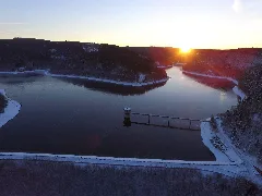 Die Obernautalsperre Bei Sonnenaufgang Im Winter