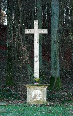 Dielheim Das Kreuz Am Fuße Des Ehemaligen Schlosses 2016 12 03 16 02 31