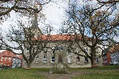 Dransfeld Kirche Mit Löwe
