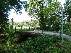 Düsseldorf Angermund, Lünen'sche Gasse Die Angerbachbrücke Ist Ein "Forschungsprojekt – Glasfaser Verbund Vorspannung" Panoramio
