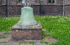 Duisburg, Meiderich, Alte Glocke, 2012 06 Cn 02