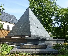 Eberstein Grabpyramide