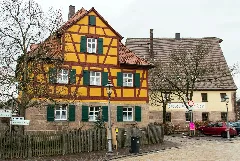 Ehem. Schul Und Armenhaus In Wendelstein (D 5 76 151 58) 01