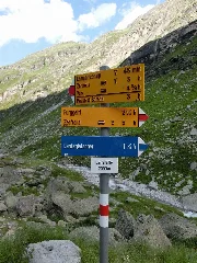 Fingerpost Near Länta Hütte