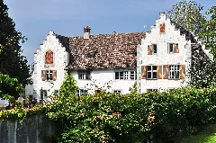 Flaach Schloss Mit Oekonomie, Trotte Und Brunnen, Schloss 396 2011 09 25 13 20 26