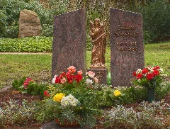 Flickr Laenulfean Prepared Grave