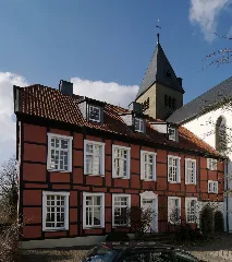 Froendenberg Stiftskirche Innenhof Imgp4093 Wp