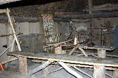 Funkenburg (Westgreußen), Inside The Longhouse