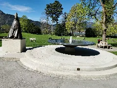 Ger — By – Regierungsbezirk Oberbayern – Landkreis Miesbach — Stadt Tegernsee — Schloßpl. 1D (Herzogliches Schloss Tegernsee, Bronzeplastik Und Schmuckbrunnen) 2021