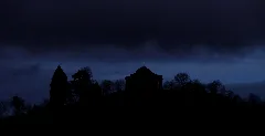 Grabkapelle Im Sturm