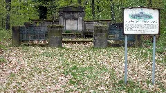 Grabstätte Der Schlossbesitzer Neuhirschstein