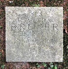Grabstein Dimitra Breker (13. Iv. 1902 – 20. Xii. 1955) In 2019