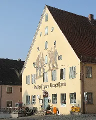 Greding Marktplatz 7 01