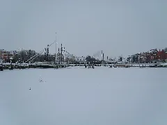 Greifswald Museumshafen Fußgängerbrücke Ryck Zugefroren January 2010 Sl273494