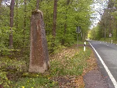 Grenzobelisk Südlich Von Wolfersdorf An Der L 1077