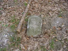 Grenzstein Dh 13