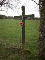 Güdesweiler Kreuz Deponie Bier 20080412 02