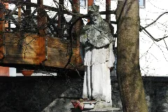 Guentherz 2011 03 05 0087 Heiligenkreuz Statue Johannes Nepomuk2
