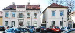 Guentherz 2011 03 24 0007 Wien12 Altmannsdorf Khleslplatz10 Pfarrhof