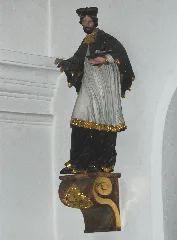 Guentherz 2011 06 18 0036 Gross Gerungs Pfarrkirche Statue Johannes Nepomuk