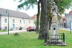 Guentherz 2011 08 06 0090 Sollenau Statue Johannes Nepomuk