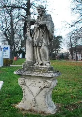 Guentherz 2012 12 01 0285 Stockerau Josef Wolfik Straße Statue Johannes Nepomuk