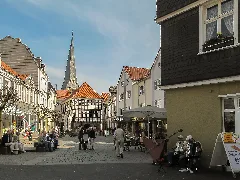 Hattingen, Straatzicht2 Met Sankt Georgskirche Foto13 2012 03 27 16.02