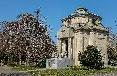 Hauptfriedhof Karlsruhe Bürklin'sches Mausoleum Seitenansicht